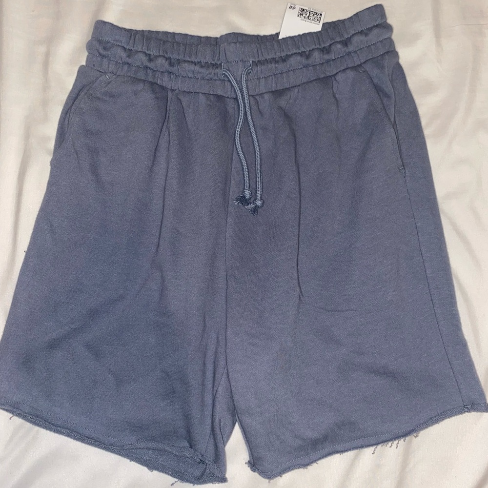 Regular Fit Shorts - Picture 1 of 3